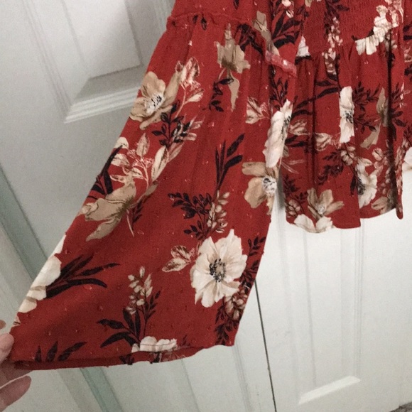 Torrid Baybydoll Top With Bell Sleeves Sz 3 - Picture 8 of 12